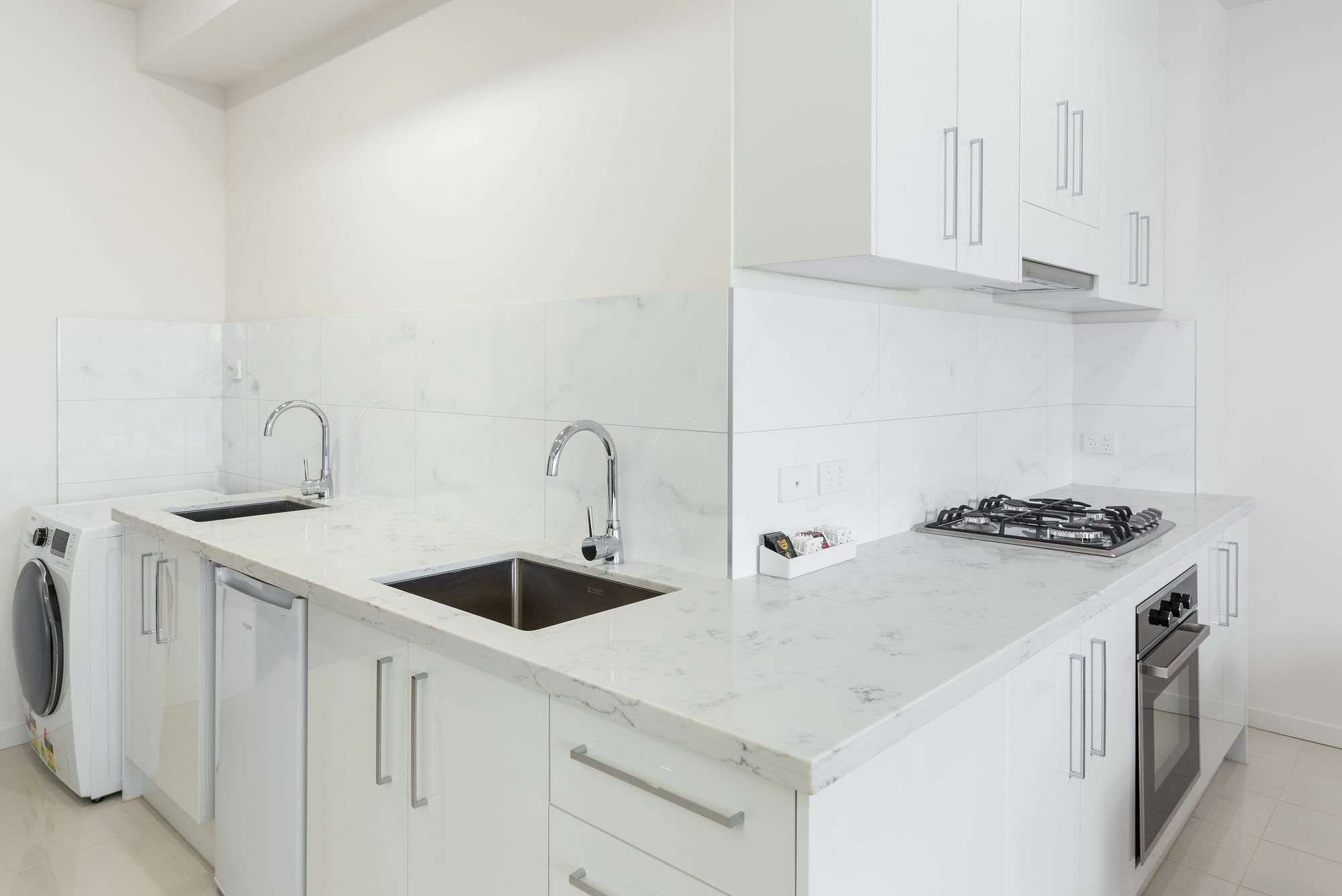City Edge Dandenong Apartment Hotel Buitenkant foto