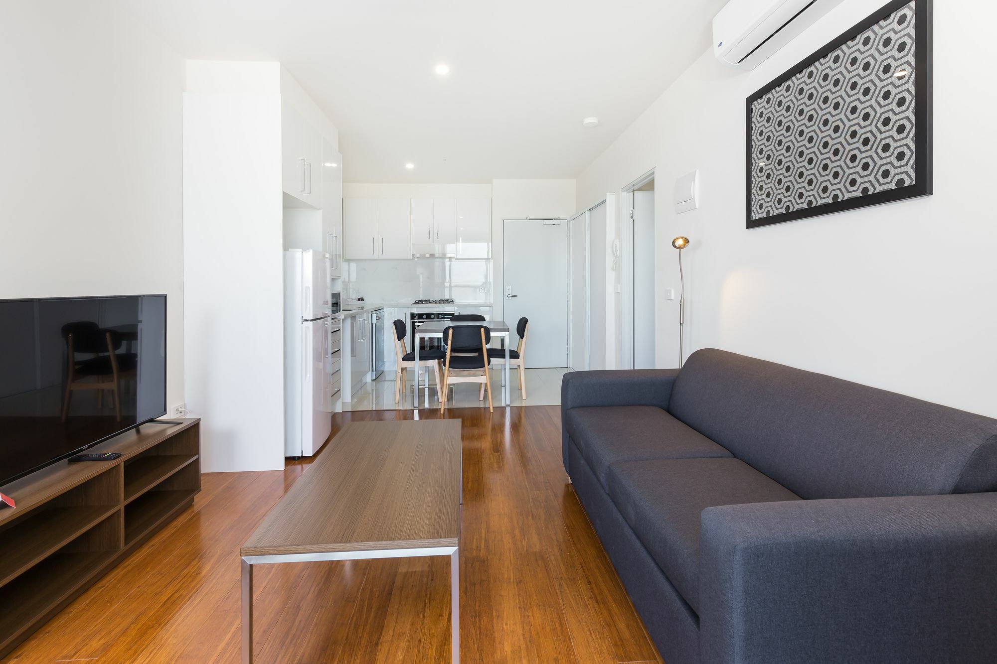City Edge Dandenong Apartment Hotel Buitenkant foto